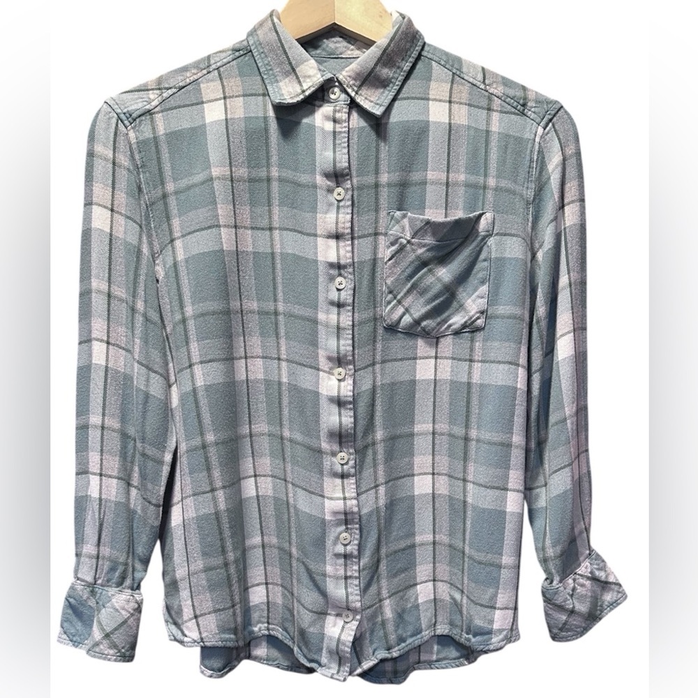 Vineyard Vines Blue and White With Pocket Plaid Button Down Shirt